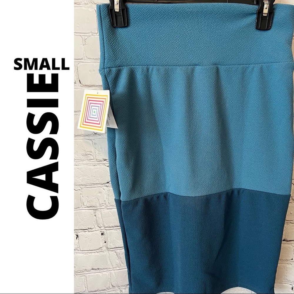 NWT Lularoe Cassie Skirt Blue size Small
